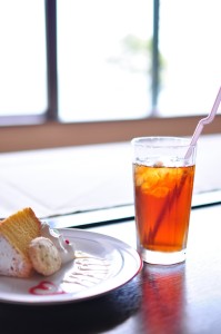【ケーキとアイスティ】NAT83_caketoaisut500