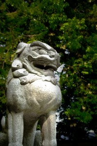 【口を大きくあけた狛犬】PP_komainu500