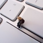 【背中が丸い人】a0001_013471